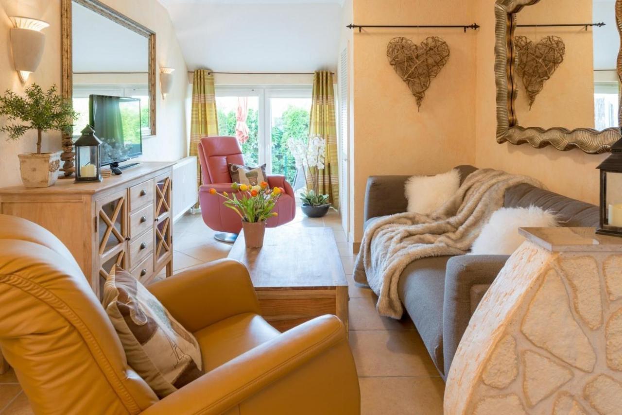 Altes Strandhus Casa Stranddune シャルボイツ エクステリア 写真