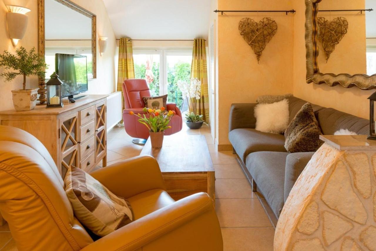 Altes Strandhus Casa Stranddune シャルボイツ エクステリア 写真